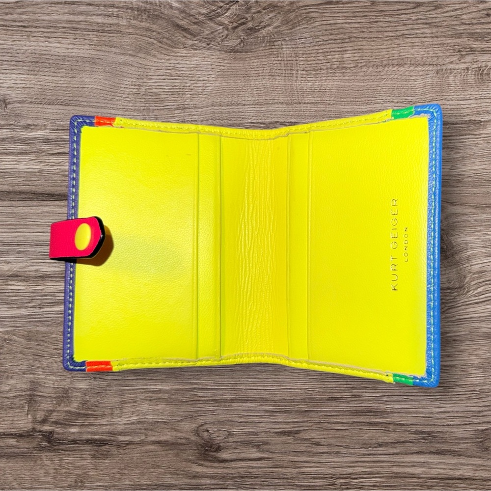 Kurt Geiger Quilted Neon Card Holder - Picture 3 of 3